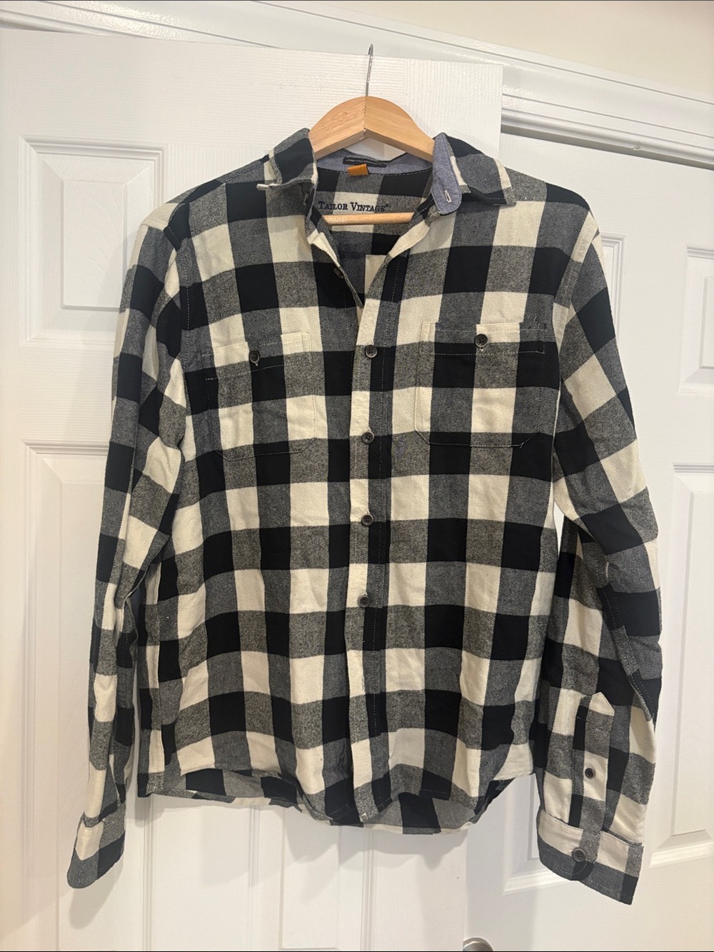 Tailor Vintage Men's Black and White Buffalo Plaid Button-Down Shirt